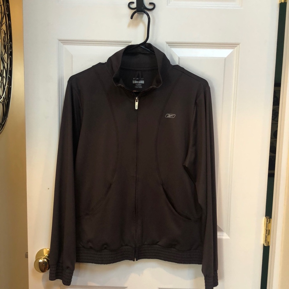 Reebok zippered sweatshirt jacket in brown, size L. Great condition!